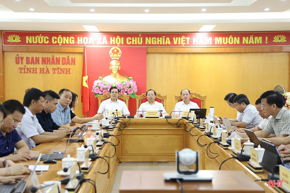 Đại biểu tham dự điểm cầu Hà Tĩnh. bqbht_br_1.jpg
