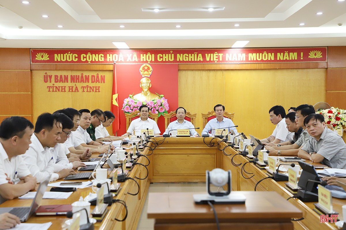 Đại biểu tại điểm cầu Hà Tĩnh. bqbht_br_1-1586.jpg