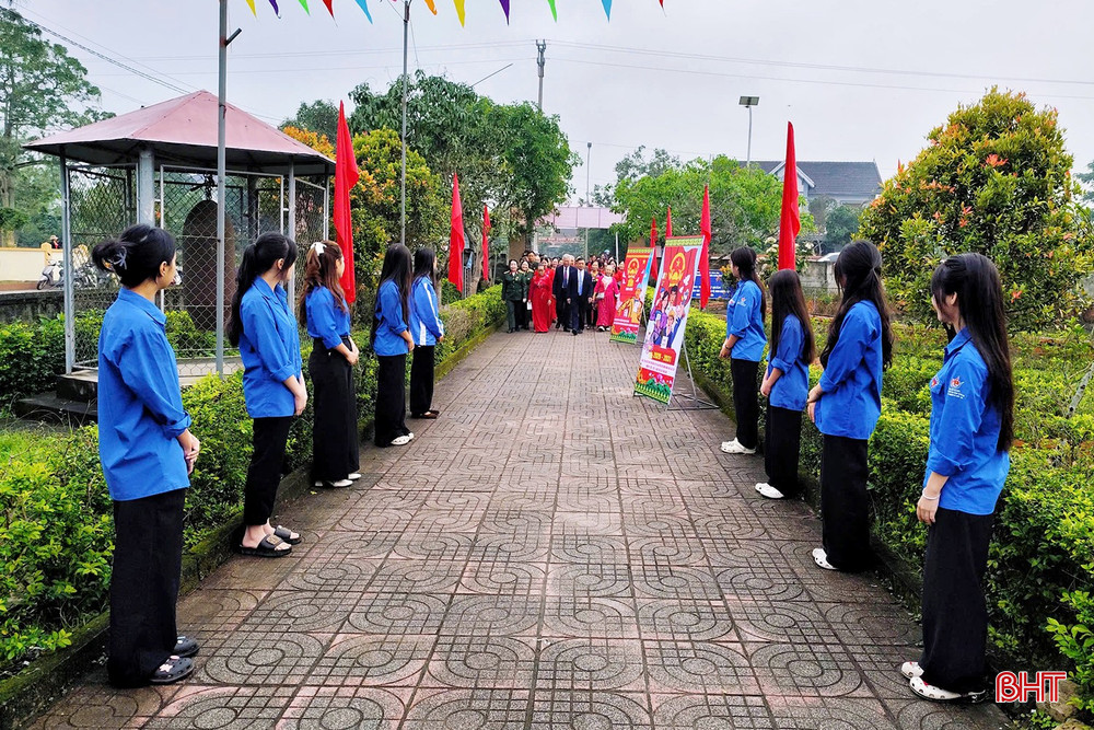 Tại xã Đức Thọ, không khí của ngày hội toàn dân rộn ràng từ sáng sớm.