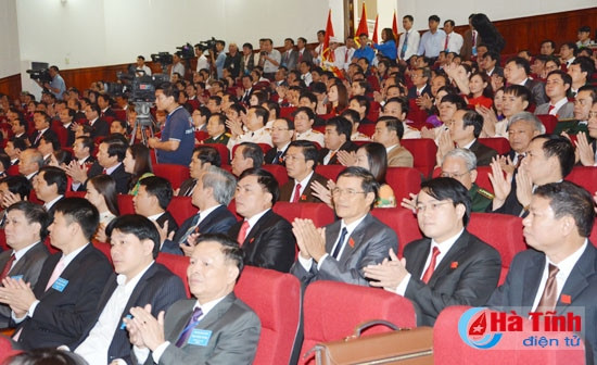 Phát huy truyền thống, đoàn kết xây dựng Đảng bộ Hà Tĩnh trong sạch, vững mạnh ảnh 2