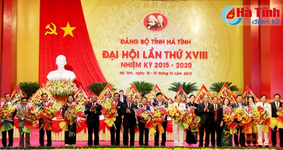 Phát huy truyền thống, đoàn kết xây dựng Đảng bộ Hà Tĩnh trong sạch, vững mạnh ảnh 7