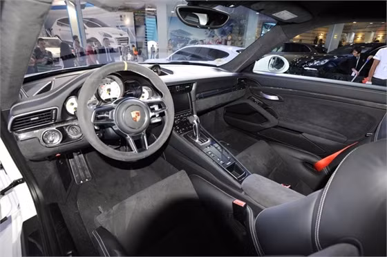 Porsche 911 GT3 RS - ngôi sao 11,5 tỷ tại Việt Nam ảnh 10