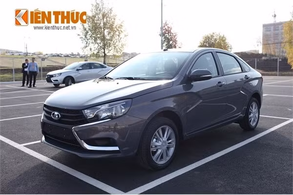 Cận cảnh Lada Vesta, ôtô Nga giá chỉ từ 156 triệu đồng ảnh 1