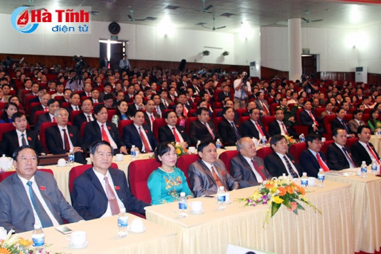 dong chi le dinh son duoc bau giu chuc bi thu tinh uy ha tinh nhiem ky 2015 2020