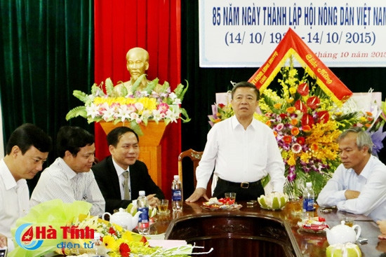 Lãnh đạo tỉnh chúc mừng Hội Nông dân nhân ngày truyền thống ảnh 1