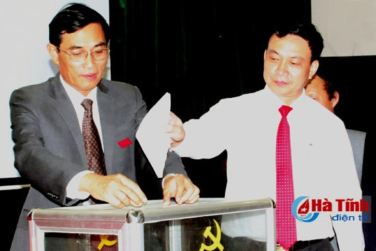 Ban chấp hành Đảng bộ tỉnh Hà Tĩnh bầu Bí thư, Phó Bí thư Tỉnh ủy ảnh 5