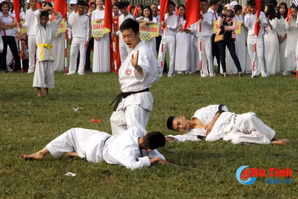 T.P Hà Tĩnh nhất toàn đoàn giải Karate toàn tỉnh năm 2018