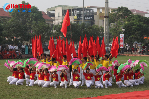 da mat man dau vo karate tai buoi khai hoi tdtt huyen nghi xuan