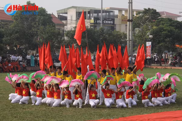 da mat man dau vo karate tai buoi khai hoi tdtt huyen nghi xuan