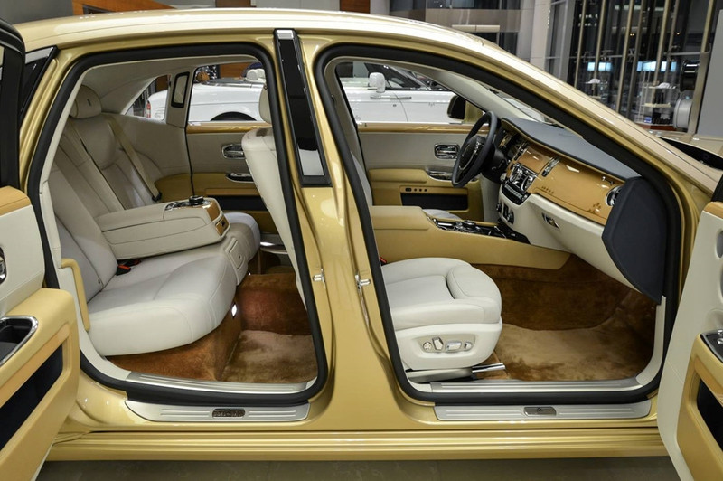 rolls royce ghost phien ban oc dao sa mac doc dao
