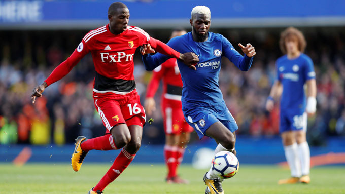 bakayoko tam khien thung cua chelsea