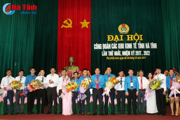 vi quyen loi ich hop phap cua nguoi lao dong o cac khu kinh te