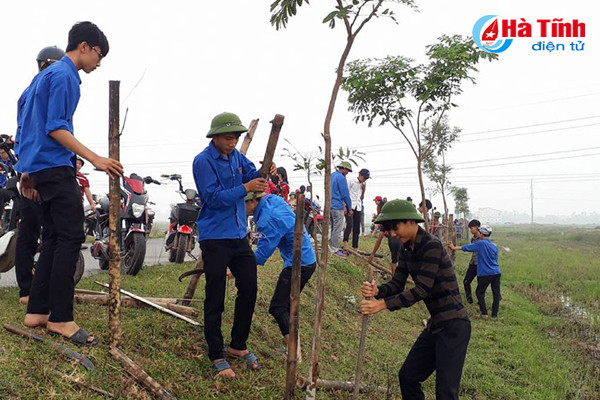 hon 2 000 dvtn ha tinh ho tro cac xa ve dich nong thon moi
