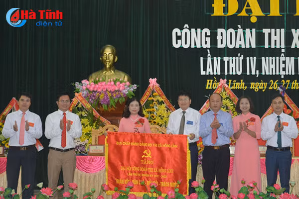 vi quyen loi ich hop phap cua doan vien nguoi lao dong