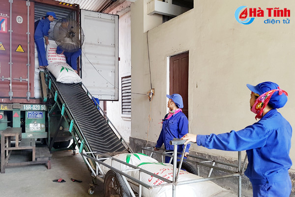 xuat khau hang hoa dat 194 trieu usd
