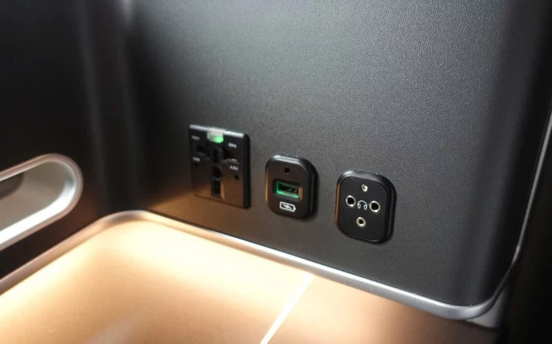 ben trong phi co se thuc hien chuyen bay dai nhat the gioi