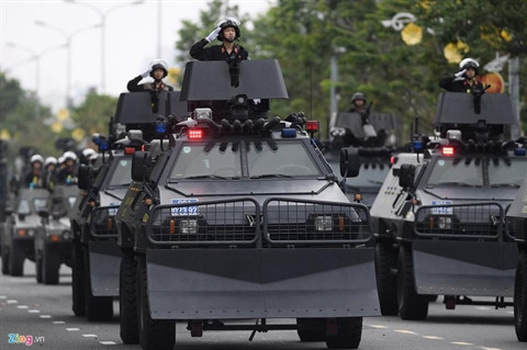 nhan dien khau sung may manh nhat cua canh sat co dong