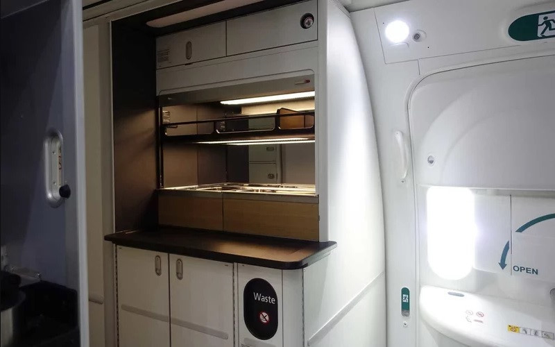 ben trong phi co se thuc hien chuyen bay dai nhat the gioi