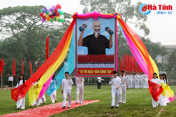 da mat man dau vo karate tai buoi khai hoi tdtt huyen nghi xuan