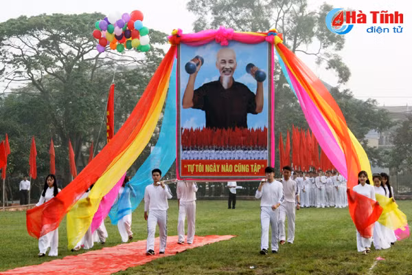 da mat man dau vo karate tai buoi khai hoi tdtt huyen nghi xuan