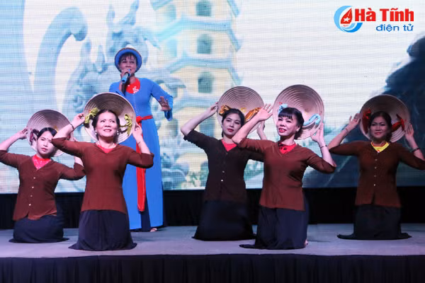 ha tinh va tp ho chi minh ket noi phat trien du lich