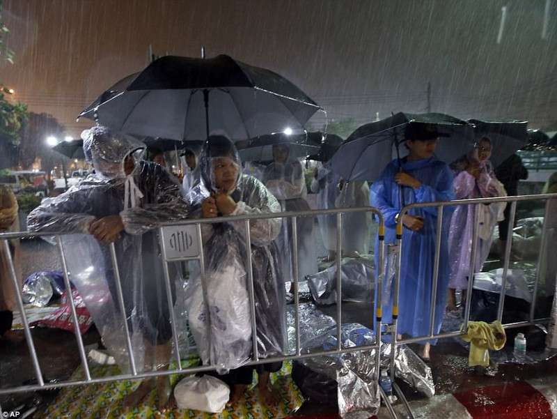 Những điều cần biết về lễ quốc tang 90 triệu USD của cố vương Thái Lan ảnh 10 nhung dieu can biet ve le quoc tang 90 trieu usd cua co vuong thai lan