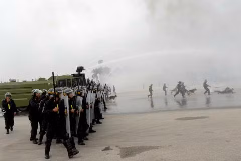 kha nang dac biet cua xe chong bao dong bao ve apec 2017