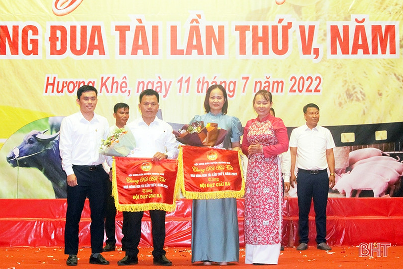 Phú Gia giành giải nhất Hội thi Nhà nông đua tài huyện Hương Khê