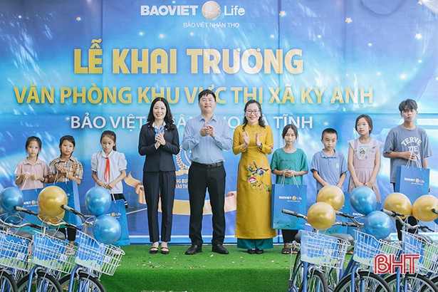 Bảo Việt nhân thọ Hà Tĩnh và Bảo hiểm Bảo Việt Hà Tĩnh khai trương văn phòng mới tại thị xã Kỳ Anh