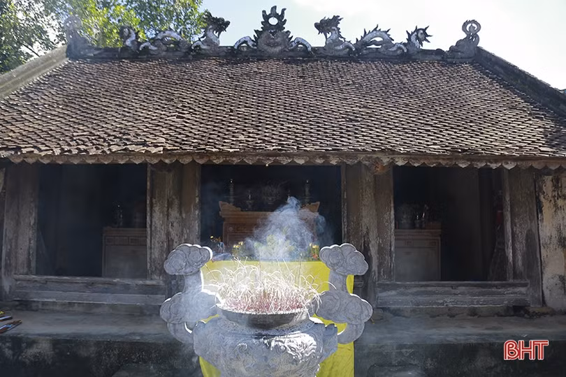 Đón bằng di tích lịch sử - văn hoá cấp Quốc gia đền thờ Dương Trí Trạch 