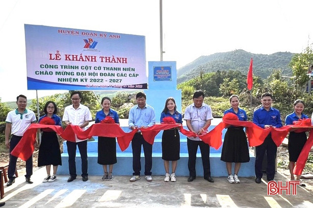 Tuổi trẻ Hà Tĩnh ra quân ngày cao điểm Tình nguyện chung tay xây dựng nông thôn mới”