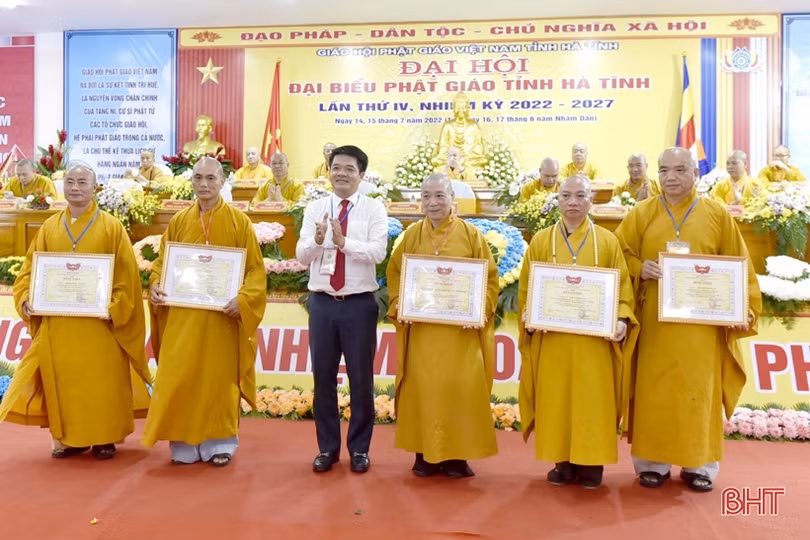 Hòa thượng Thích Bảo Nghiêm tiếp tục được suy cử là Trưởng Ban Trị sự Giáo hội Phật giáo tỉnh Hà Tĩnh