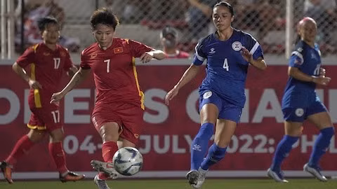 Tuyển nữ Việt Nam thua sốc Philippines 0-4