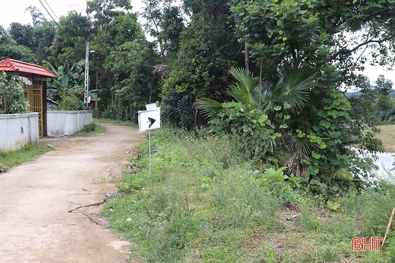 Sạt lở vào đến gần nhà, người dân Vũ Quang bất an mỗi mùa mưa lũ