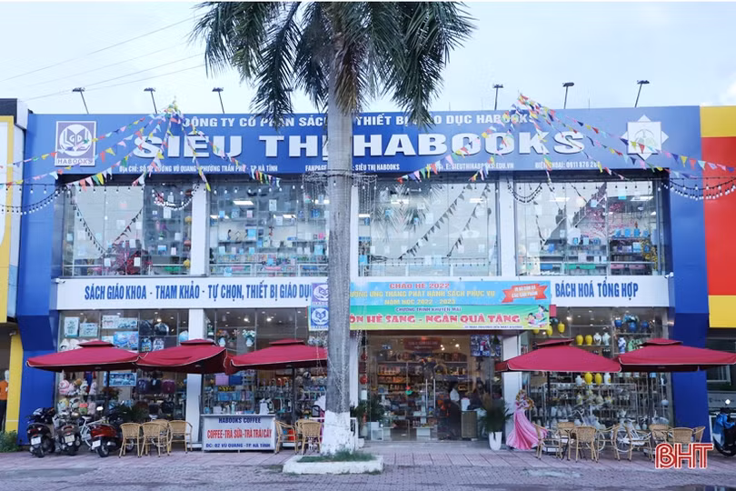 Siêu thị Habooks - “Thiên đường” hấp dẫn cho những người yêu sách ở TP Hà Tĩnh