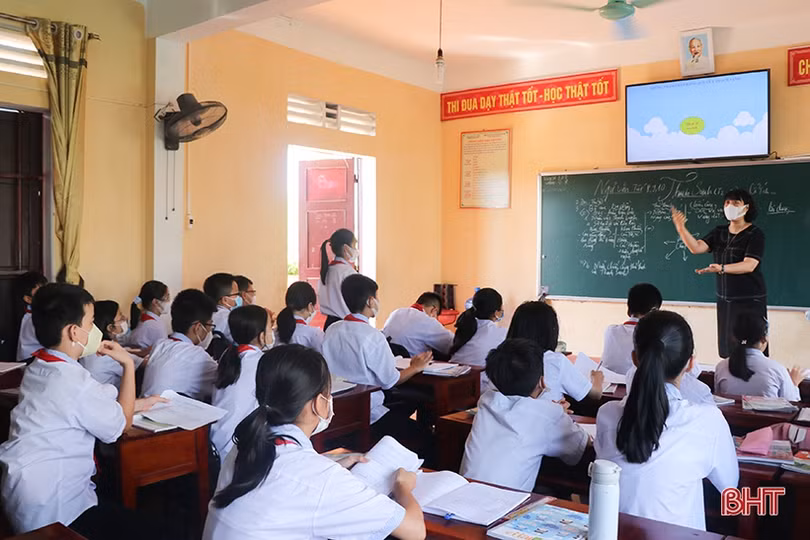 Tăng gần 570 học sinh lớp 6, các trường THCS ở TP Hà Tĩnh lo áp lực sỹ số