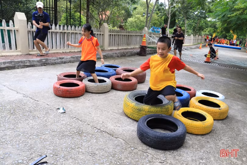 Trang bị kiến thức cứu nạn, chữa cháy cho học sinh miền núi Hà Tĩnh