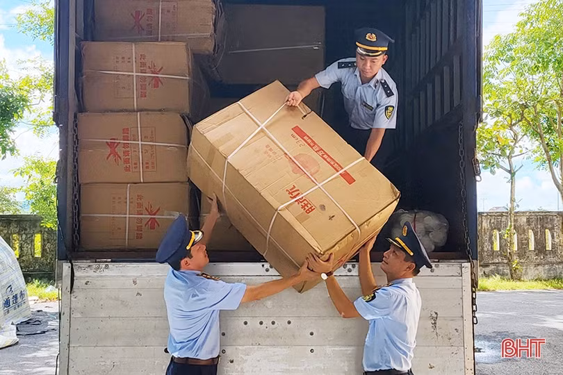 Hà Tĩnh: Xử phạt 17,5 triệu đồng một trường hợp vận chuyển hàng hoá không rõ nguồn gốc