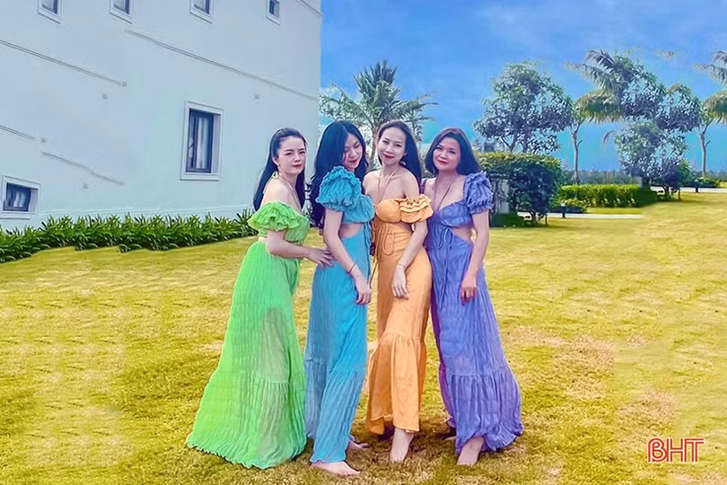 Nở rộ dịch vụ cho thuê trang phục du lịch ở Hà Tĩnh