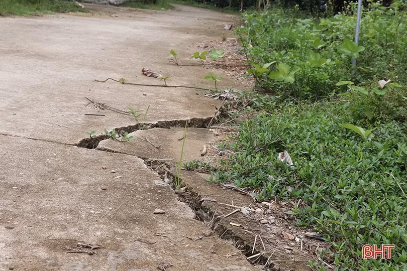 Sạt lở vào đến gần nhà, người dân Vũ Quang bất an mỗi mùa mưa lũ