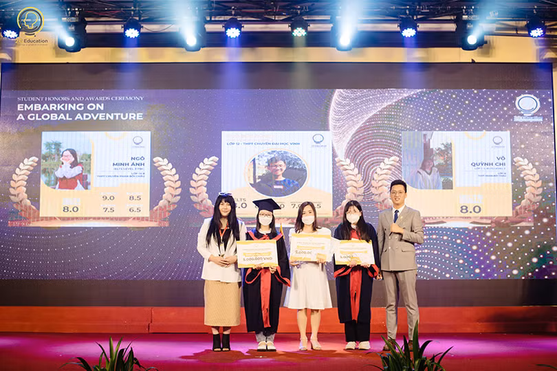 Khen thưởng hơn 100 học viên 2G Education Hà Tĩnh và Nghệ An đạt IELTS 7.0-8.5 trong năm 2021