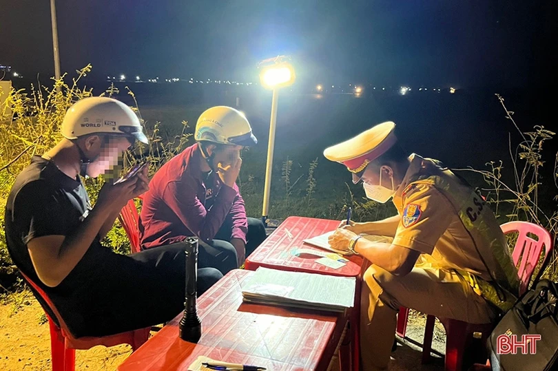 Công an huyện Kỳ Anh xử phạt 70 trường hợp vi phạm nồng độ cồn