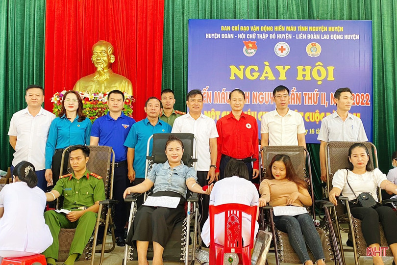 Tiếp nhận 262 đơn vị máu tại ngày hội hiến máu tình nguyện ở Cẩm Xuyên