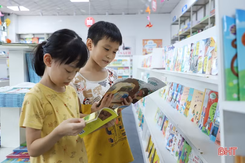 Siêu thị Habooks - “Thiên đường” hấp dẫn cho những người yêu sách ở TP Hà Tĩnh