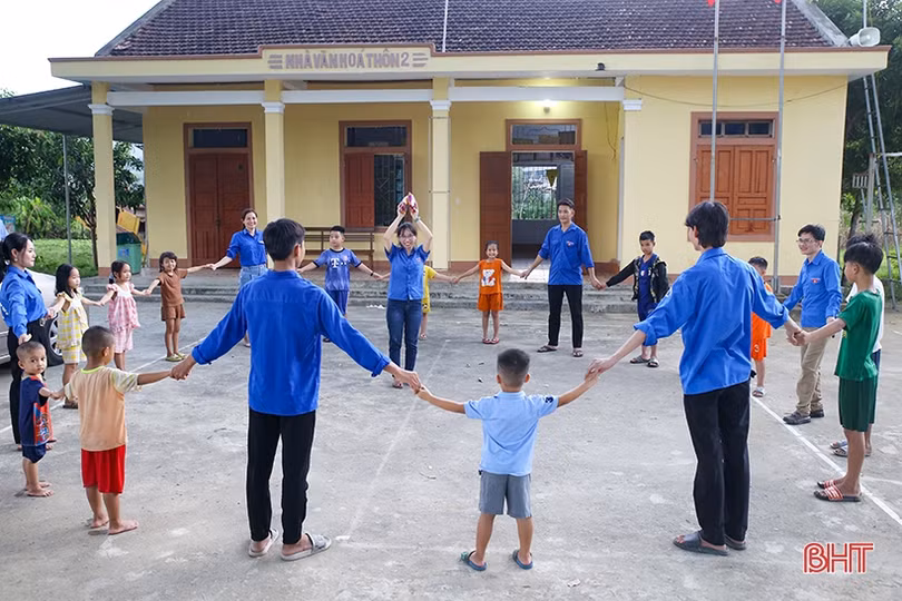 Theo chân đội tình nguyện trong chiến dịch “Mùa hè xanh”