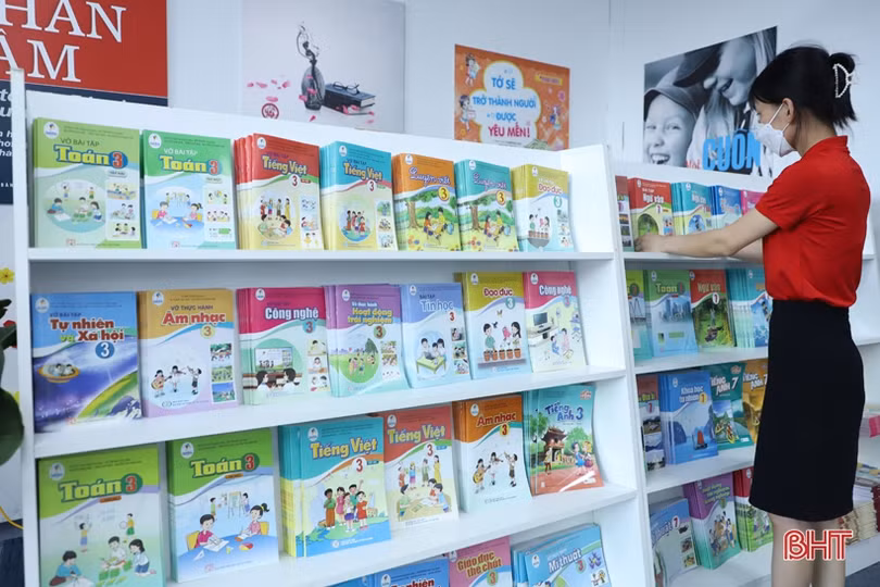 Siêu thị Habooks - “Thiên đường” hấp dẫn cho những người yêu sách ở TP Hà Tĩnh