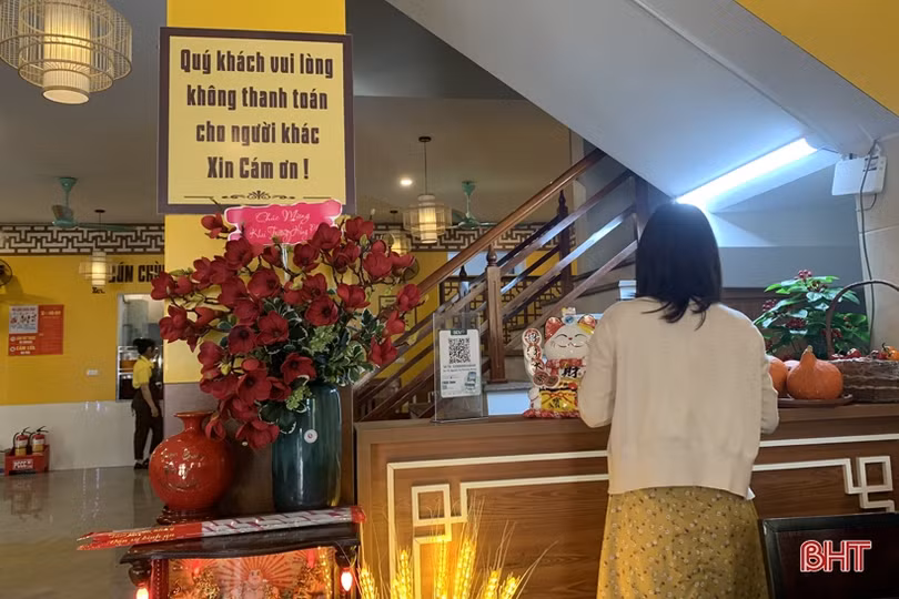 “Quý khách vui lòng không thanh toán hộ!”