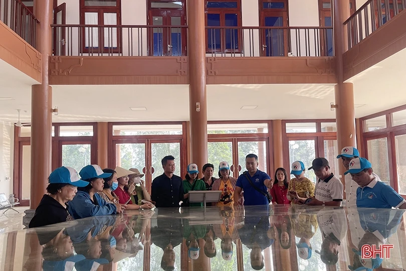 Đoàn Famtrip TP Hồ Chí Minh khảo sát tiềm năng du lịch của Hà Tĩnh