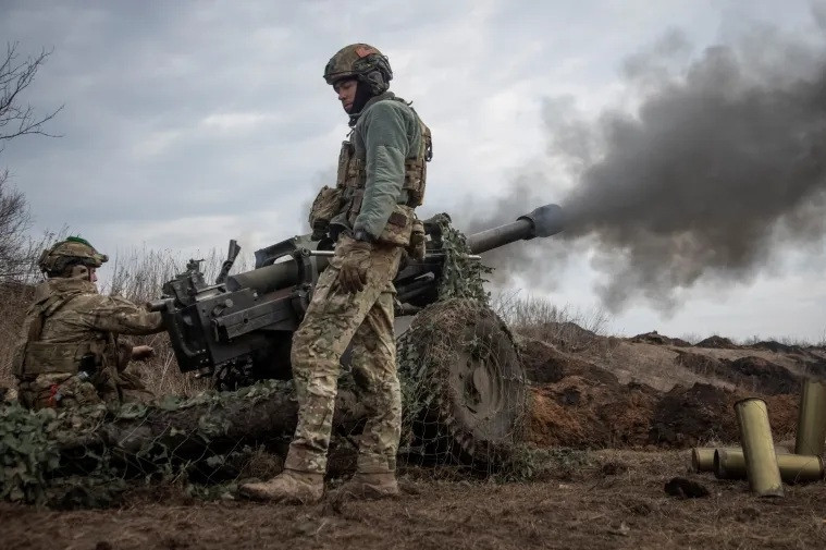 Ukraine nói tình hình ở Bakhmut đang ổn định, Nga phủ nhận thiếu xe tăng