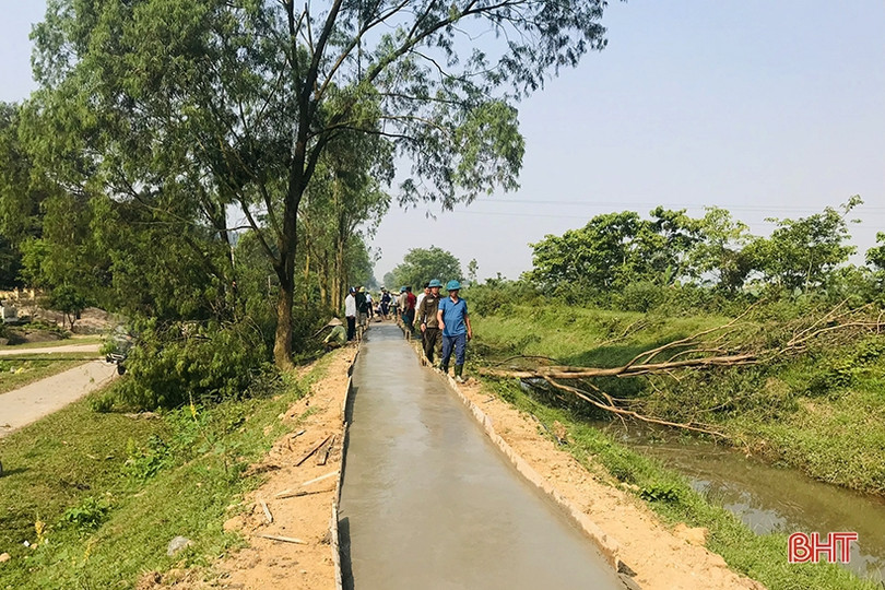 Huy động gần 200 triệu đồng làm đường tránh ngập ở Nghi Xuân